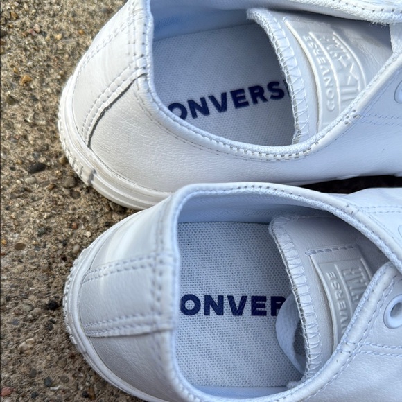 Converse White Low-Top leather Sneakers LIKE NEW - Picture 7 of 9